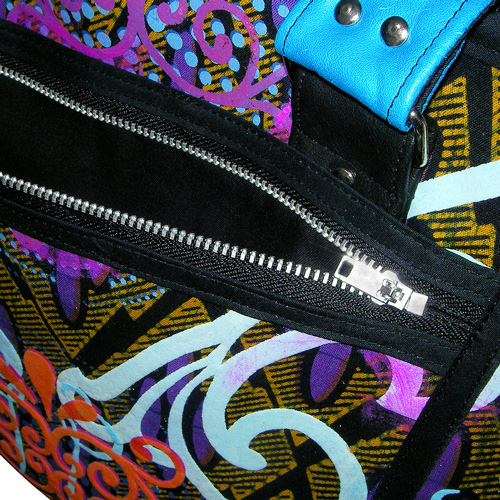 wingedtote-detail